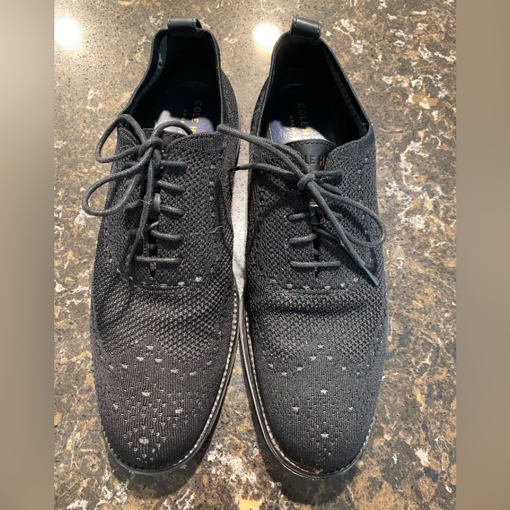 Cole Haan wing tip black shoes men 12 Grandos light and comfortable